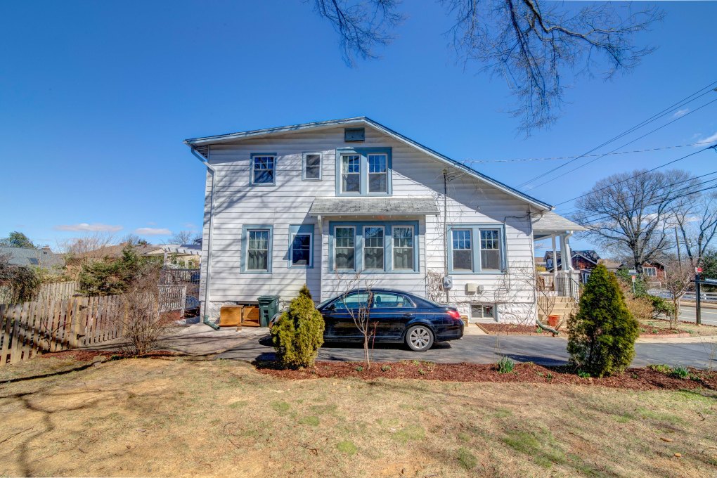 JJ_ 3205 N Pershing Dr-03-2