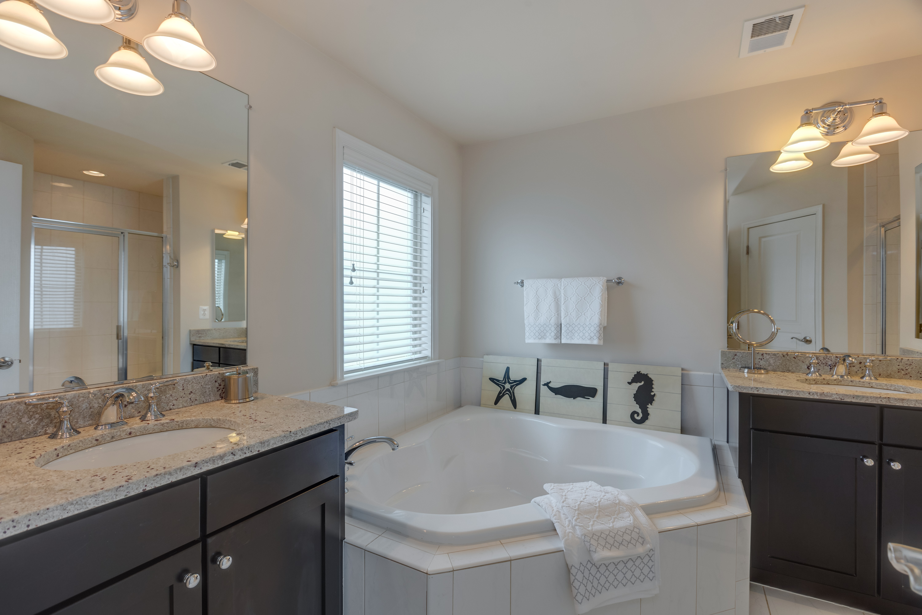 JJ_2529 S Kenmore Ct-33